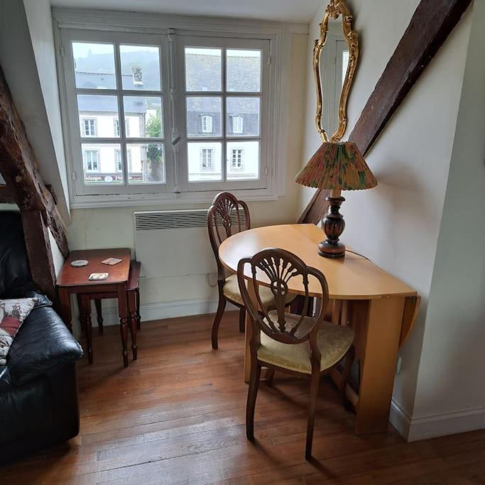 Centre Ville Loft Huelgoat Bagian luar foto