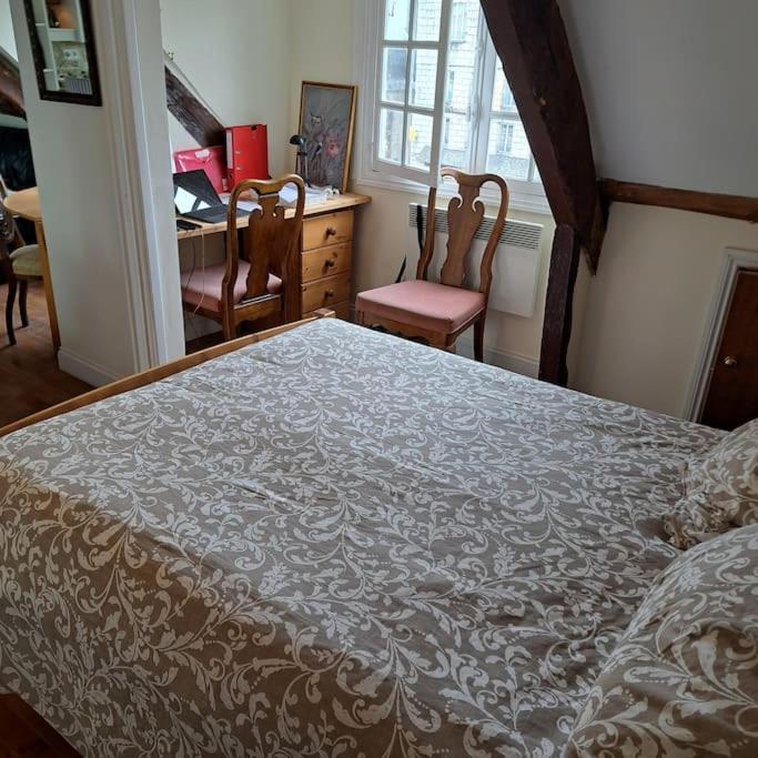 Centre Ville Loft Huelgoat Bagian luar foto